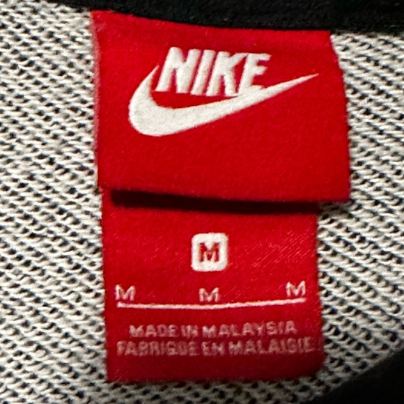 Nike Crew Neck - Picture 2 of 4
